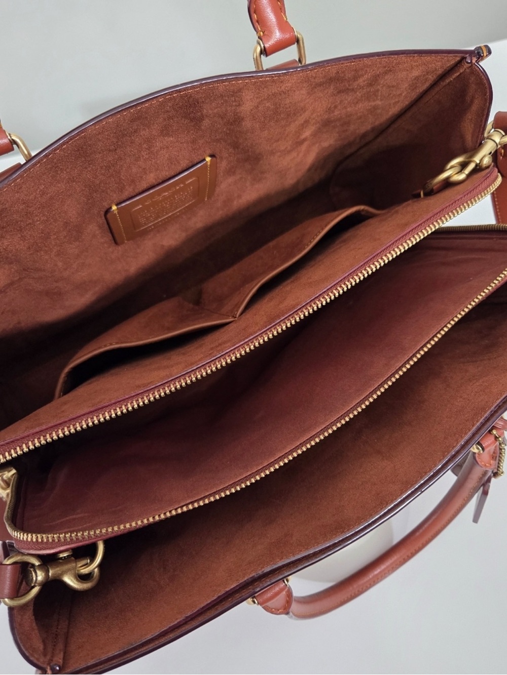 COACH BROOKE CARRYALL “LIKE NEW” - Picture 5 of 13
